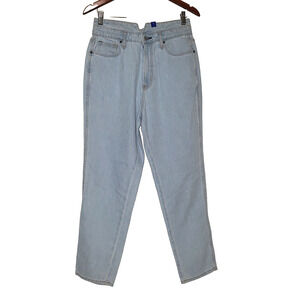 NEW!! Arizona Junior SIZE 9 Mom Jeans Blue Light Wash Denim High Waist Taper Leg